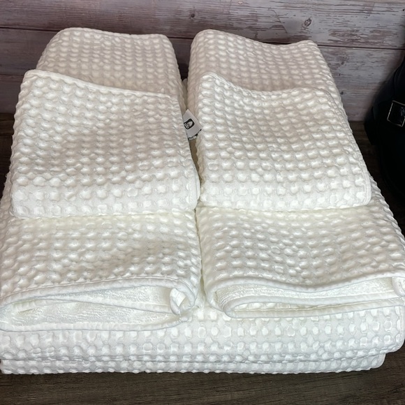 Hotel collection luxury Waffle cotton towels. - Picture 7 of 11